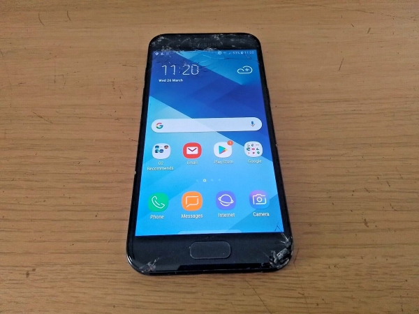 Samsung Galaxy A3 2017 schwarz O2 Netzwerk 16GB 4,7″ Android Smartphone