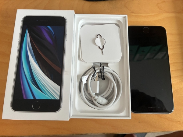 Apple iPhone SE 2020 Weiß 4G 64GB Smartphone Entsperrt Top Zustand