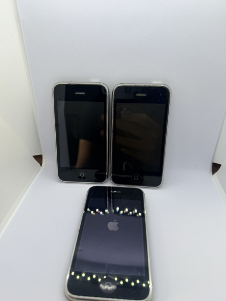 Apple iPhone 3G 32GB & 8GB Schwarz Restposten 3x