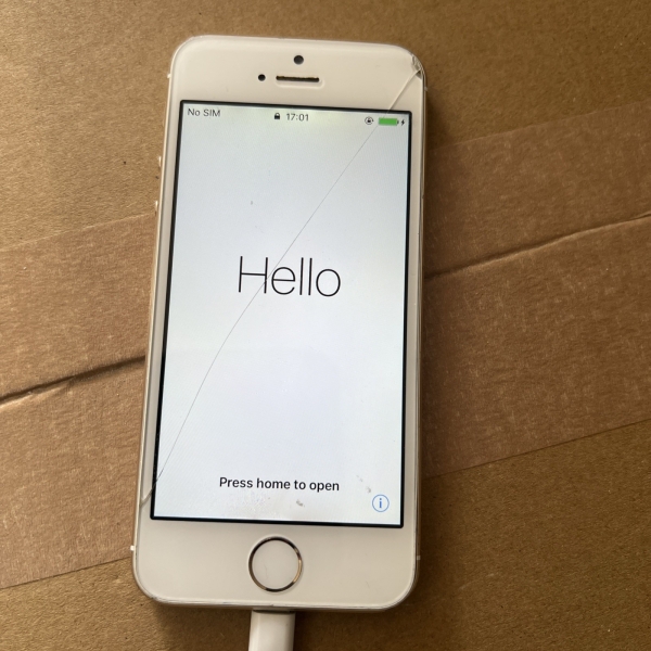 APPLE IPHONE 5S – 16GB SMARTPHONE