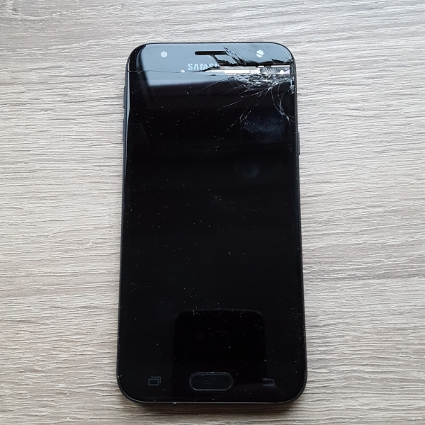 Samsung Galaxy J3 SM-J330FN Smartphone (Ersatzteil, ungeprüft, defekt)