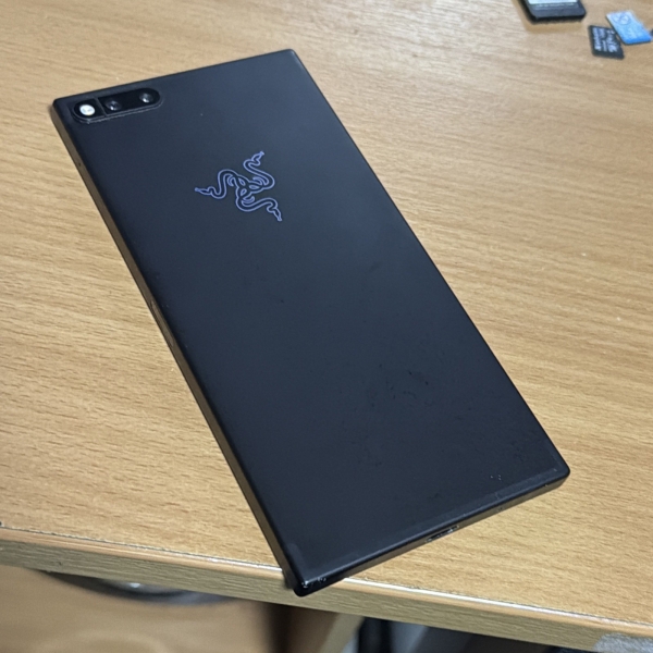 Razer Phone 64GB schwarz guter Zustand entsperrt Android Smartphone