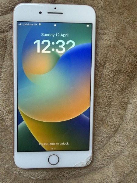 iPhone 8 Plus 64GB entsperrt, rosa und weiß Batteriezustand 75%