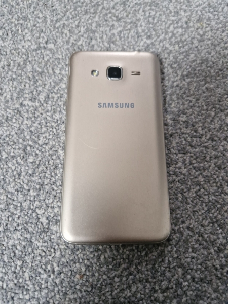 Samsung Galaxy J3 (2016) SM-J320FN 8GB gold (entsperrt) Smartphone guter Zustand