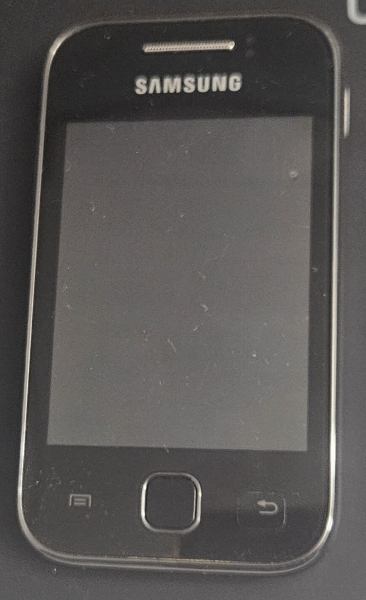 2 X Samsung  Galaxy Y GT-S5363 – Metallic Gray (Ohne Simlock) Smartphone