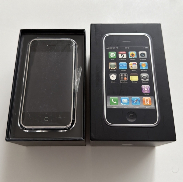 Old Stock Apple iPhone 2g 8gb 1. Generation – Selten Sammler 2007 – iOS 1.1.4