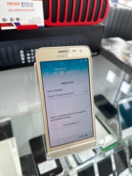 Samsung Galaxy A3 16GB 4G LTE WIFI Android entsperrt 4,5 Zoll Smartphone