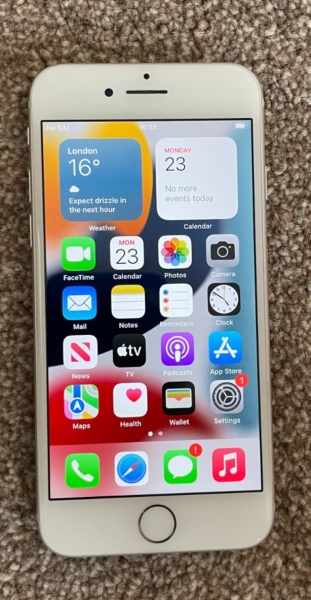 Apple iPhone 7 – 32GB – Silber – Entsperrt – Beschreibung lesen – BH 87%