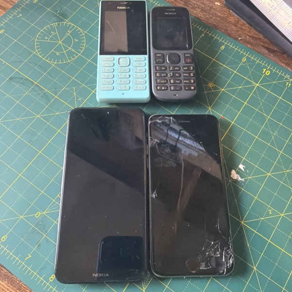 4 x Handy Konvolut – Nokia / iPhone 5