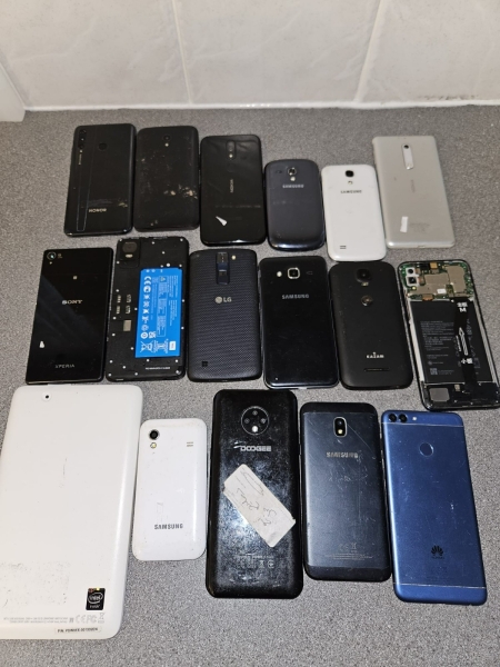 DEFEKT 17x Samsung LG Nokia Smartphones – RESTPOSTEN KONVOLUT Ref260