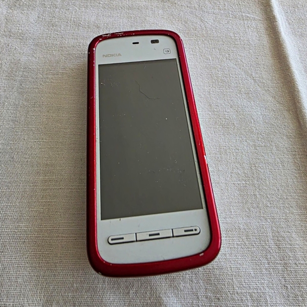 Nokia 5230 128 MB Rot/Weiß Handy/Smartphone Mobiltelefon