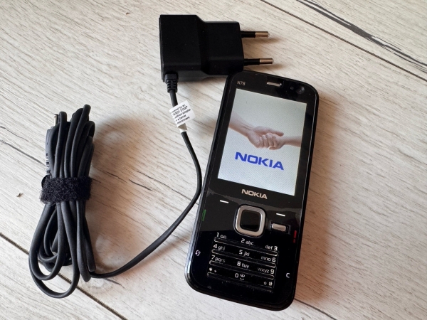 L@@K Nokia N78 Smartphone Handy (entsperrt) – schwarz TOP FINNLAND