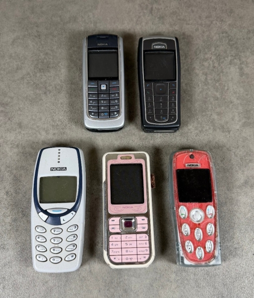 5 Stück Smartphone Handy Vintage Retro Konvolut – Nokia