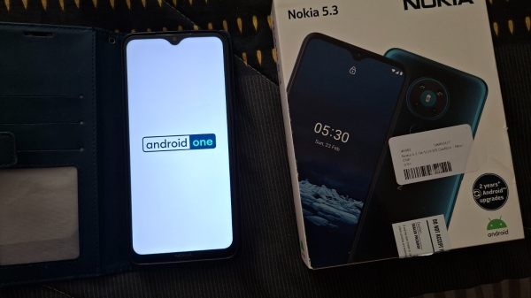 Nokia 5.3 Smartphone +MEDION Life Tab in einem recht guten Zustand