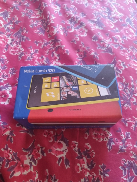 Nokia Lumia 520 Smartphone 8GB, rot (Zustand siehe Beschreibung)