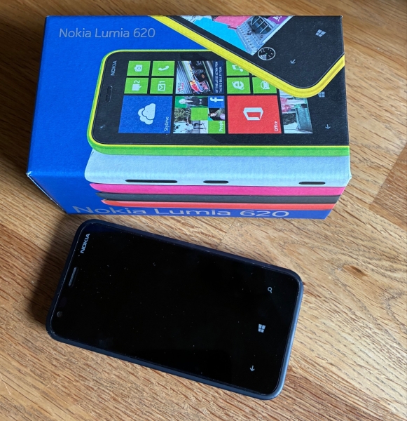 Nokia Lumia 620 – 8GB – Schwarz (Ohne Simlock) Smartphone