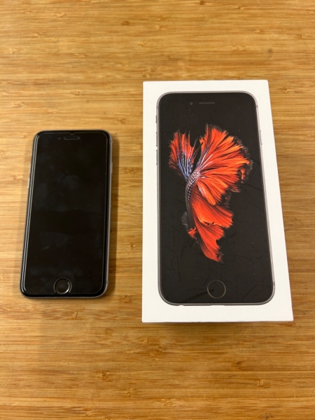 Apple iPhone 6s – 32GB – Space Grau (Vodafone) A1688 (CDMA + GSM)