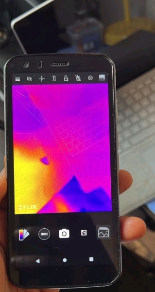 CAT S62 Pro Smartphone 📱 Wärmebildkamera 🛠️ Raupe / Robust (2)