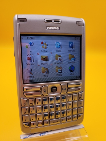 Nokia E61 silber entsperrt 2,8″ QWERTZ Symbian Retro Vintage Tastentelefon