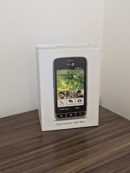 Doro Liberto 820 Smartphone 4GB schwarz grau simfree entsperrt SOS Taste Handy