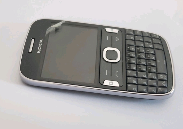 Nokia Asha 302 Smartphone (entsperrt) rot
