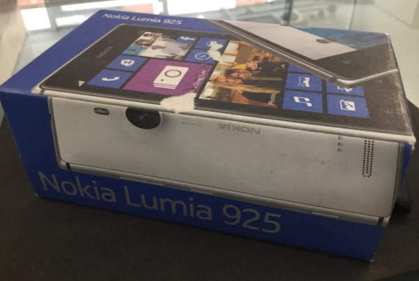 Nokia Lumia 925 (A00011574) 16GB (entsperrt) GSM Smartphone – schwarz, entsperrt