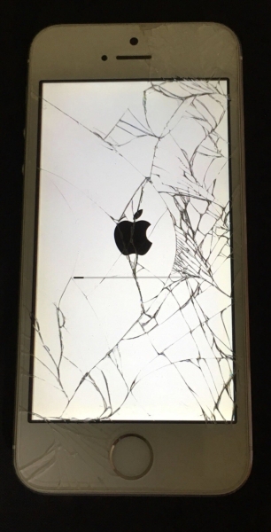 Apple iPhone 5s – 16GB – Gold (EE) A1457 (GSM)