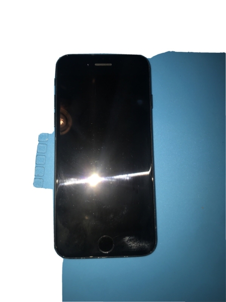 Apple iPhone 7 – 32GB – Jet Black (Entsperrt) A1778 (GSM)
