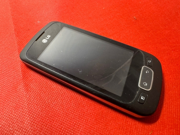 LG Optimus P500 Smartphone (entsperrt)