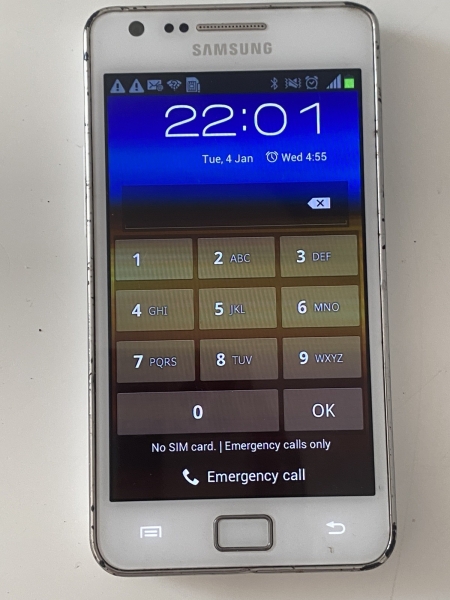 Weißes Samsung Gt-I900 Smartphone Handy