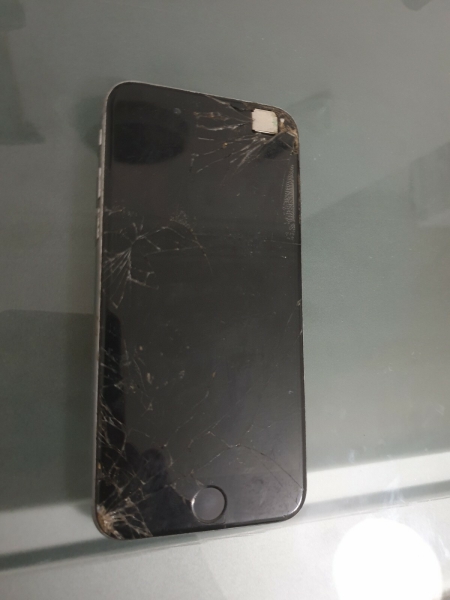 Apple iPhone 6 – DEFEKT – NUR FÜR ERSATZTEILE – ANGEBOTE