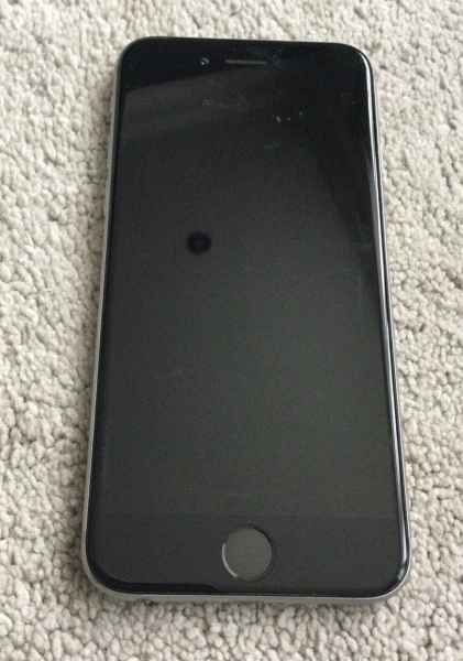 Gebrauchtes Apple iPhone 6 A1586 – iOS 12.5 – 64GB (gesperrt Vodafone) Silber