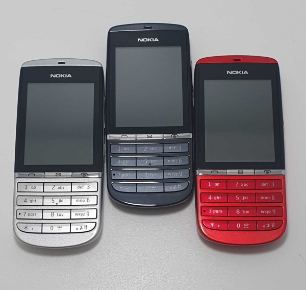 Nokia Asha 300 Classic Retro Handy – Alle Farben entsperrt – Makellos Klasse A+
