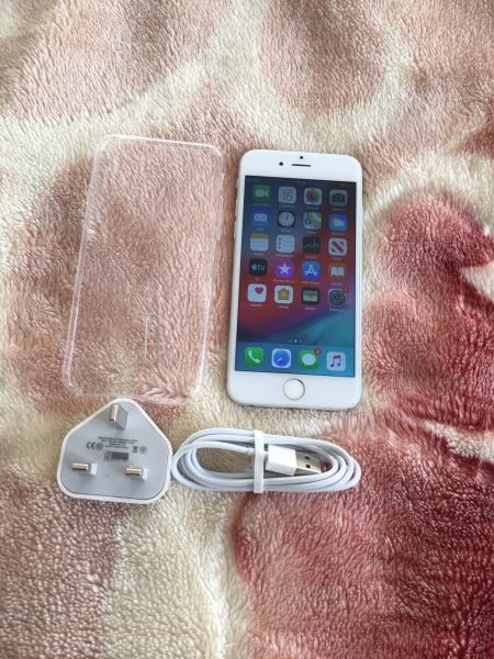 Apple iPhone 6 – 64GB – Silber (Vodafone) A1586 (CDMA + GSM) TOP, funktionstüchtig