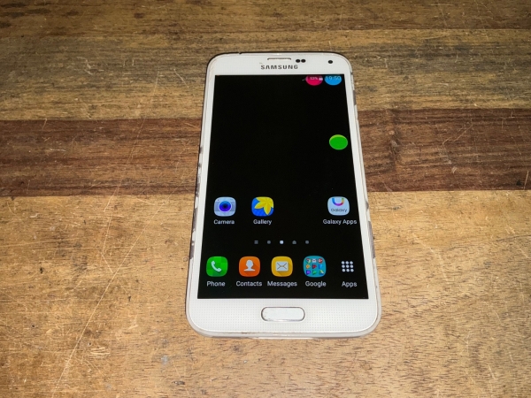 Samsung Galaxy S5 SM-G900F 16GB weiß Android Smartphone