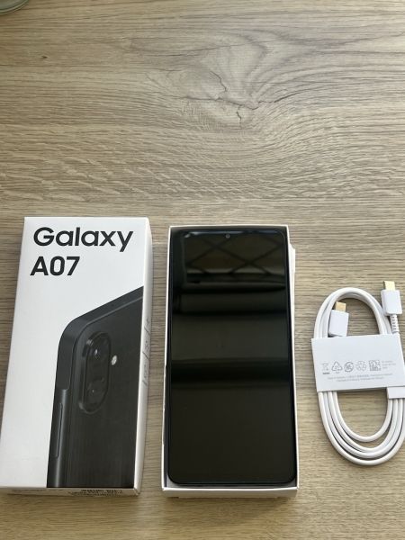 Samsung Galaxy A07 64GB Speicher, 4GB RAM, Dual SIM, entsperrt Smartphone