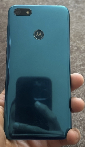 Motorola Moto E6 Play 32GB Blau Android 5,5 Zoll 2GB Dual SIM 13MP Ersatzteile