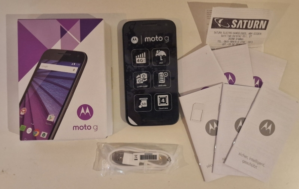 Motorola Moto G 3rd Gen Smartphone (XT1541, 8GB, schwarz) Neuwertig