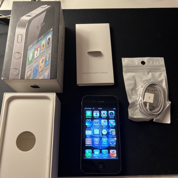 Apple iPhone 4 16GB, schwarz, iOS 5.1 ORIGINAL, EXTREM SELTEN iOS & APPS