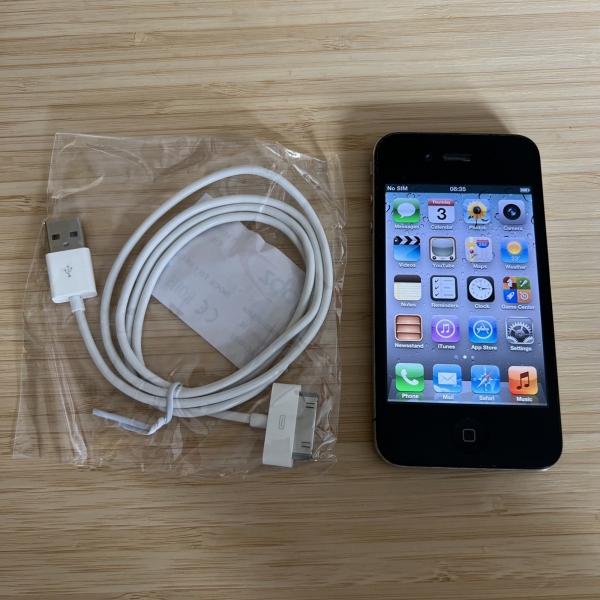 Apple iPhone 4 16GB, schwarz, iOS 5.0, entsperrt