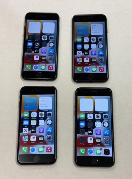 4x – Apple iPhone 7 A1778 32GB/128GB schwarz ENTSPERRT Smartphone – RESTPOSTEN – funktioniert