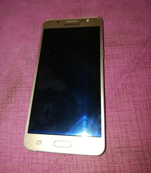 Samsung Galaxy J5 Smartphone 16 GB in Gold Slate Farbe