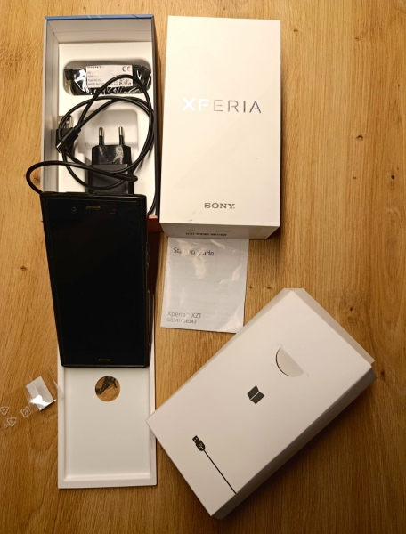 Sony Xperia XZ1 64GB Schwarz Bar-Smartphone Modellnummer G8341/G8343