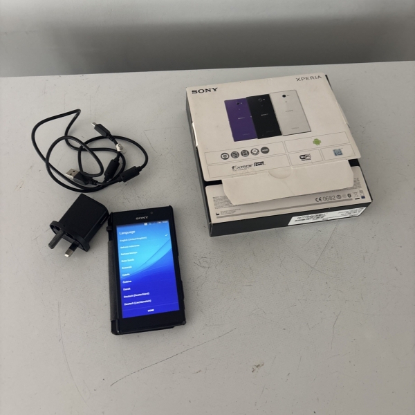 Sony Experia M2 weiß verpackt, guter Zustand.