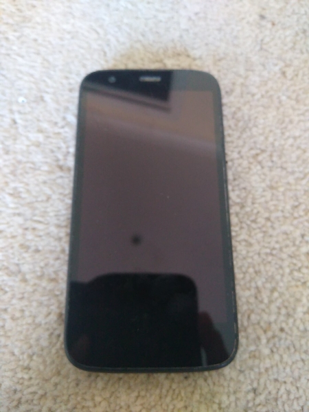 Motorola Moto G – für Ersatzteile – 16 GB – Smartphone schwarz (entsperrt)