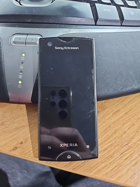 Sony Ericsson Xperia ray Ray Smartphone (entsperrt) – Schwarz