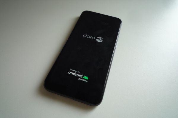 Doro 8100 32GB grau entsperrt – Smartphone