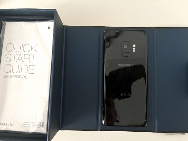 Samsung Galaxy S9 SM-G960F/DS Dual SIM 64GB Schwarz Midnight Black Smartphone