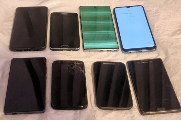 Motorola, Samsung, Sony Android Smartphones X8 Restposten Ersatzteile Reparatur