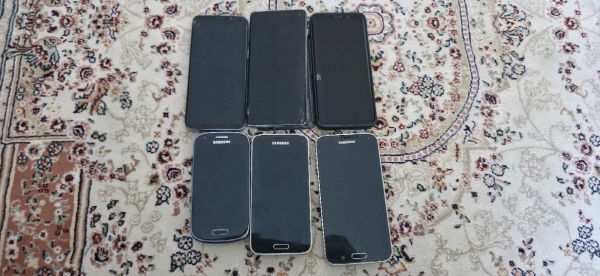 Samsung Smartphone Konvolut: S10, S9, S8, S5, S5 Mini, S3 Mini